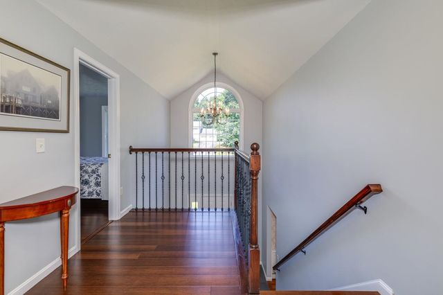 27 Aldrich Street, Litchfield, NH 03052