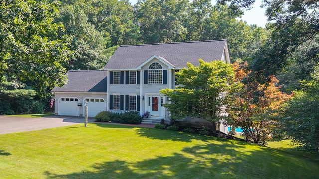 27 Aldrich Street, Litchfield, NH 03052
