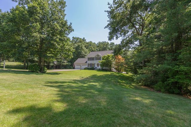 27 Aldrich Street, Litchfield, NH 03052