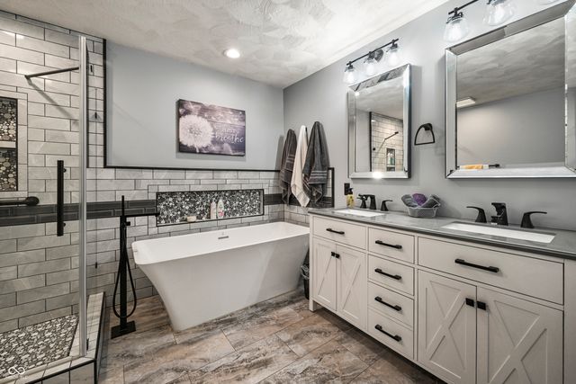 6813 E County Road 200 N, Greensburg, IN 47240