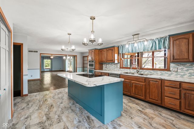 6813 E County Road 200 N, Greensburg, IN 47240