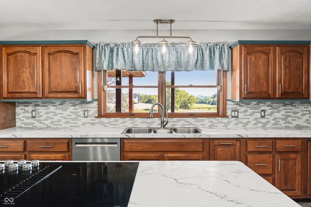 6813 E County Road 200 N, Greensburg, IN 47240