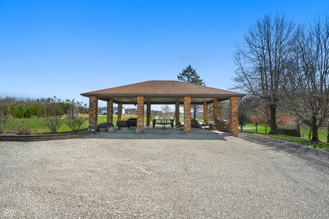 6813 E County Road 200 N, Greensburg, IN 47240