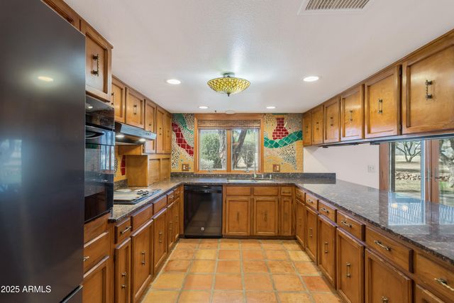 4960 S NEZ PERCE Avenue, Sierra Vista, AZ 85650