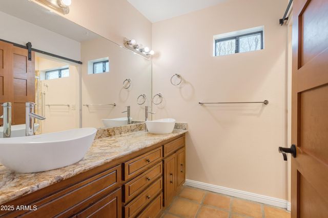 4960 S NEZ PERCE Avenue, Sierra Vista, AZ 85650