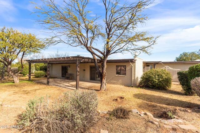 4960 S NEZ PERCE Avenue, Sierra Vista, AZ 85650