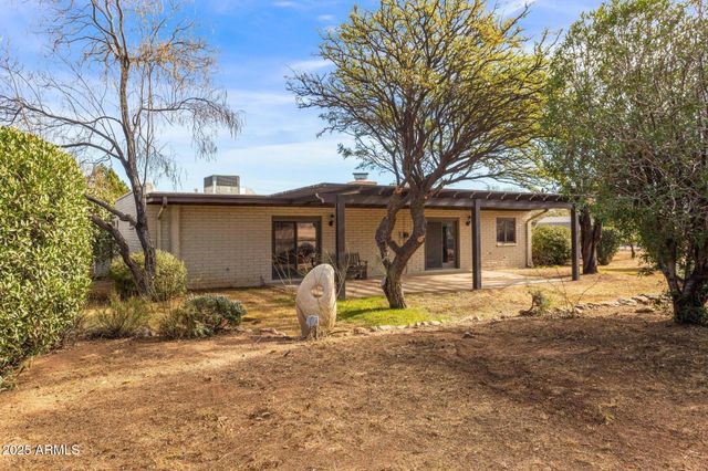 4960 S NEZ PERCE Avenue, Sierra Vista, AZ 85650