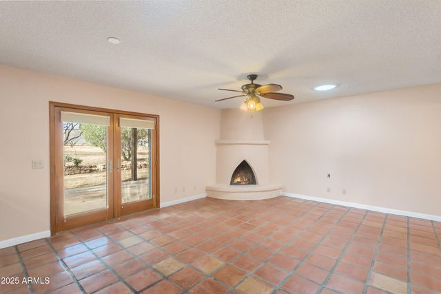 4960 S NEZ PERCE Avenue, Sierra Vista, AZ 85650