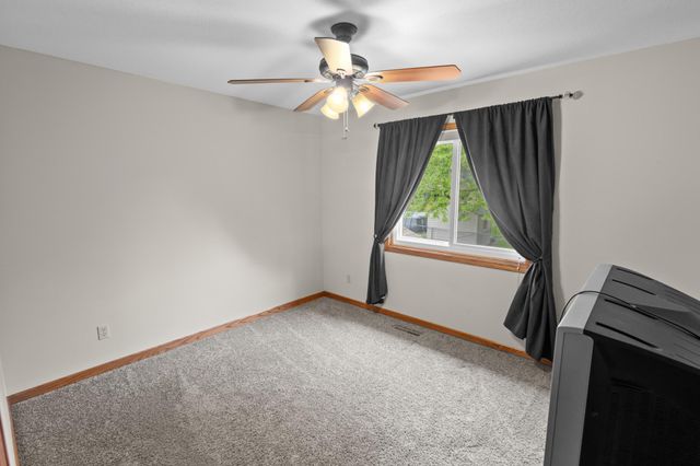 2408 Crestmount Lane, Burnsville, MN 55306