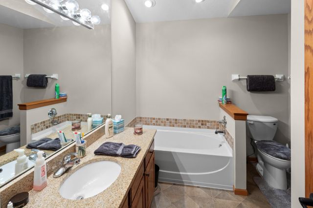2408 Crestmount Lane, Burnsville, MN 55306