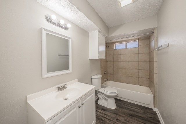 876 Dogwood Trail, Lancaster, TX 75146