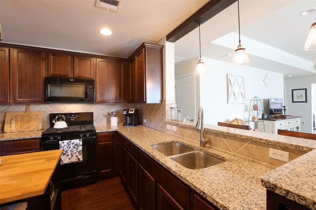 437 Holiday Creek Lane LN, Georgetown, TX 78633