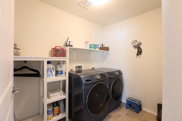 437 Holiday Creek Lane LN, Georgetown, TX 78633