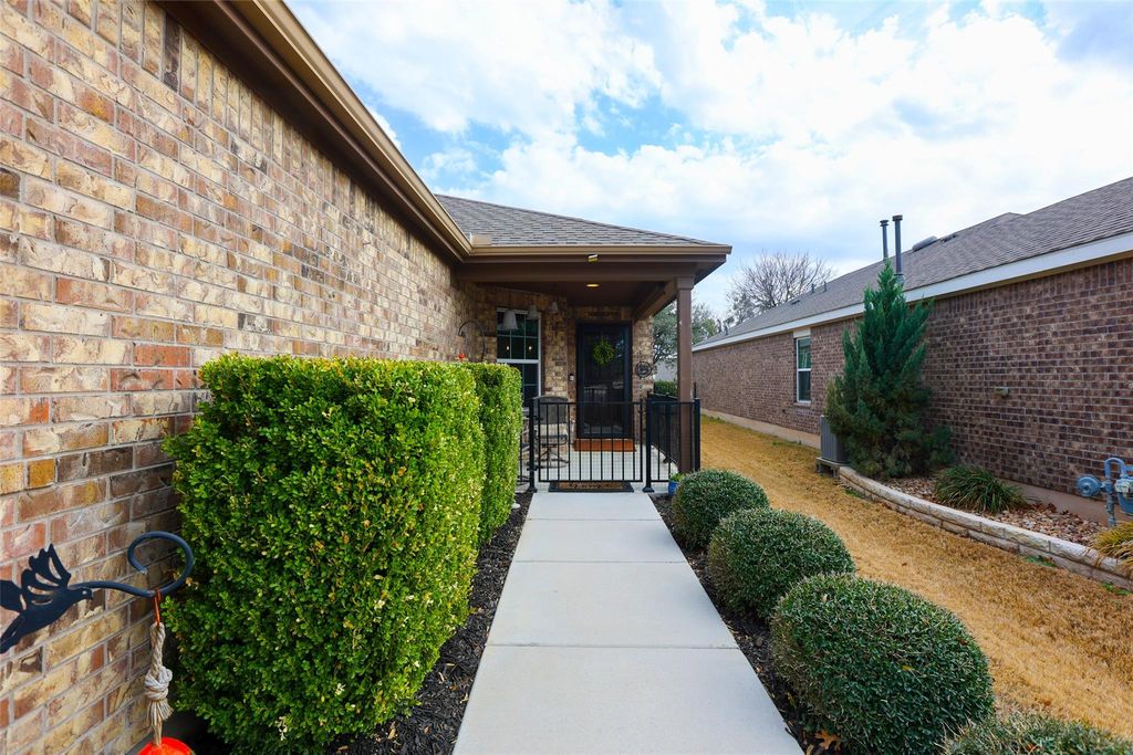 437 Holiday Creek Lane LN, Georgetown, TX 78633