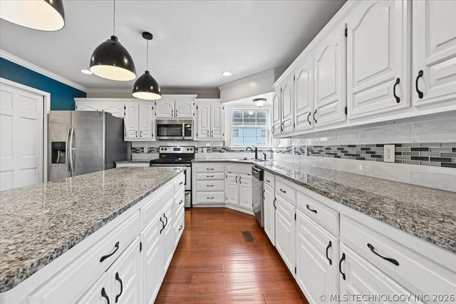 6307 E 96th Street, Tulsa, OK 74133