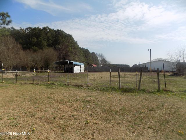 1527 Hwy 123 S, Hookerton, NC 28538