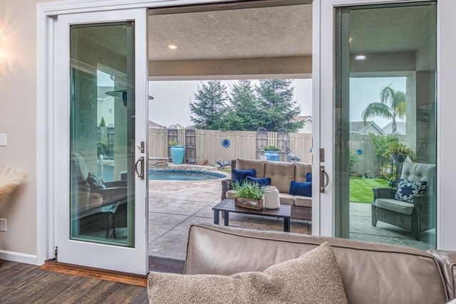 3112 Jaffrey St, Roseville, CA 95747