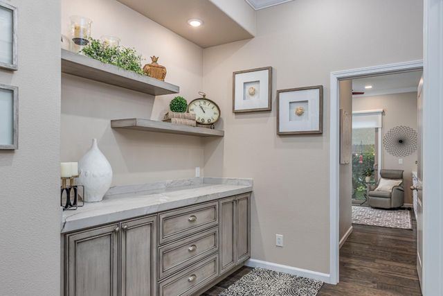 3112 Jaffrey St, Roseville, CA 95747