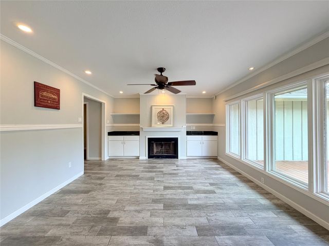 5019 Yarwell Drive, Houston, TX 77096