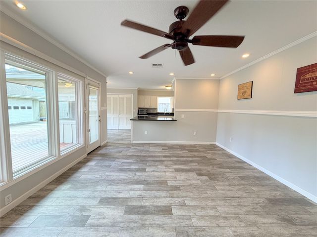 5019 Yarwell Drive, Houston, TX 77096