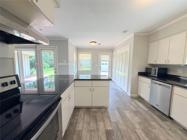 5019 Yarwell Drive, Houston, TX 77096