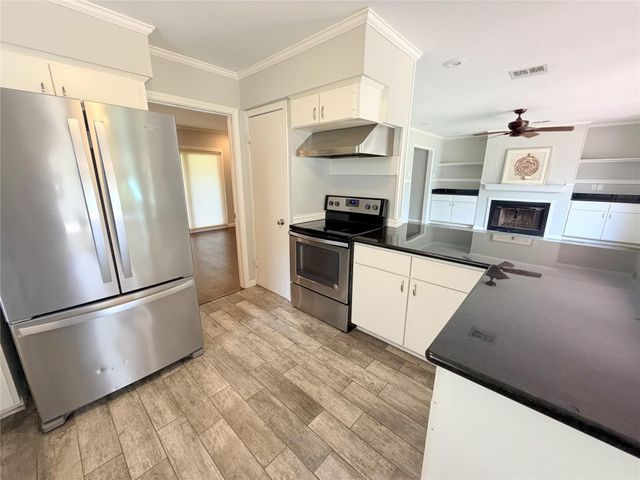 5019 Yarwell Drive, Houston, TX 77096