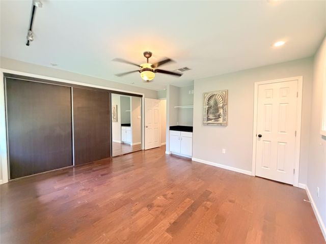 5019 Yarwell Drive, Houston, TX 77096