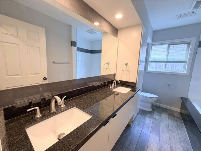 5019 Yarwell Drive, Houston, TX 77096