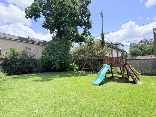 5019 Yarwell Drive, Houston, TX 77096