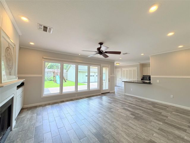 5019 Yarwell Drive, Houston, TX 77096