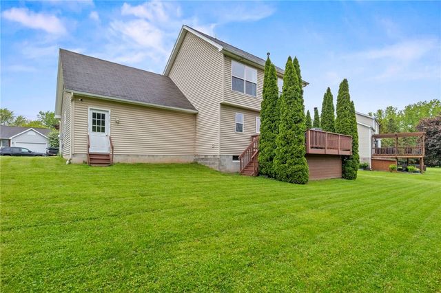 52 Cashmere Lane, Irondequoit, NY 14609