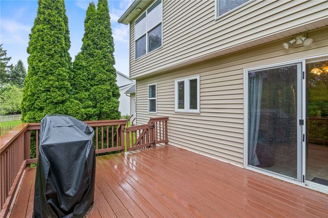 52 Cashmere Lane, Irondequoit, NY 14609