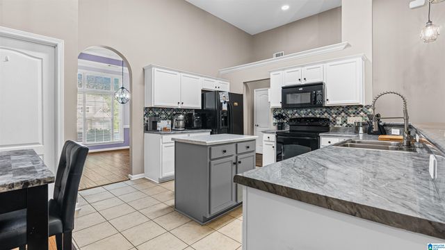6397 LETSON FARMS ROAD, Bessemer, AL 35022