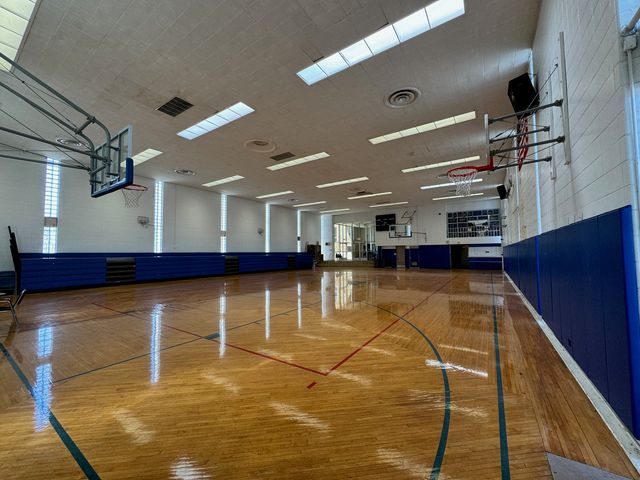 900 Elizabeth Street, Antioch, IL 60002