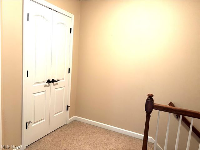 12 Cambridge Glen, Columbiana, OH 44408