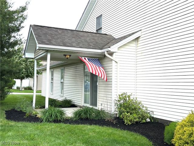 12 Cambridge Glen, Columbiana, OH 44408