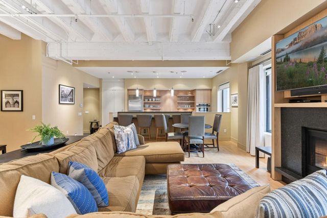 601 Marquette Avenue 403, Minneapolis, MN 55402