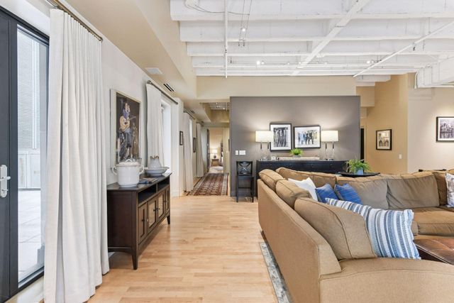 601 Marquette Avenue 403, Minneapolis, MN 55402