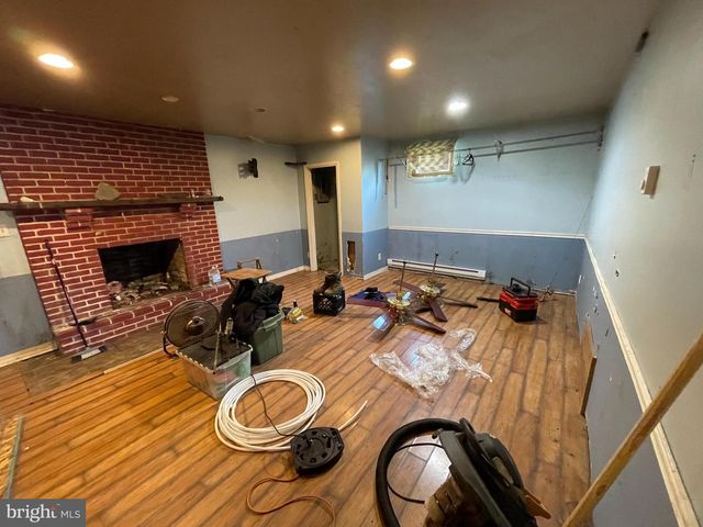 4 TRUCE RD, New Providence, PA 17560