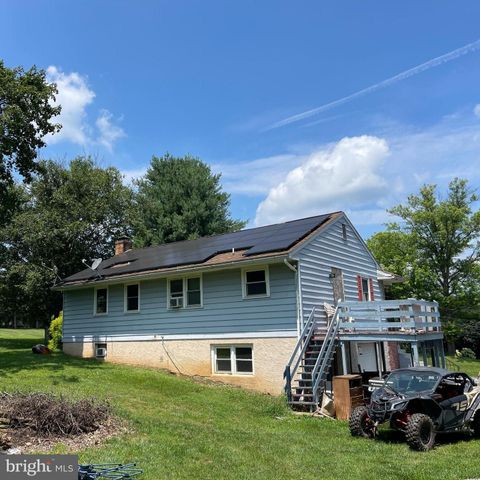 4 TRUCE RD, New Providence, PA 17560