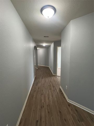 5502 Rainbow Road, Baytown, TX 77523