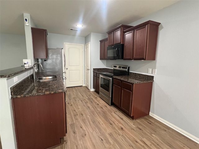 5502 Rainbow Road, Baytown, TX 77523