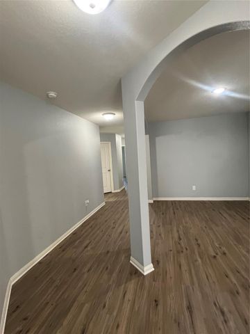 5502 Rainbow Road, Baytown, TX 77523