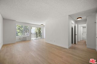 1352 S Carmelina Avenue 307, Los Angeles, CA 90025