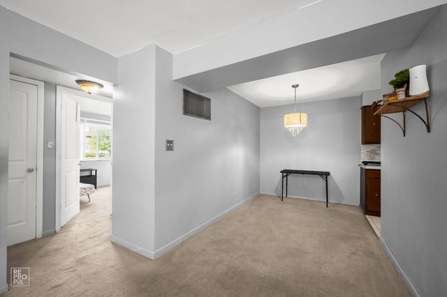 7109 Laverne Lane 1A, Tinley Park, IL 60477
