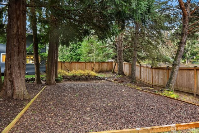 1335 232nd Place NE, Sammamish, WA 98074