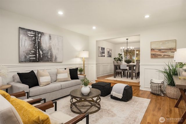 1335 232nd Place NE, Sammamish, WA 98074