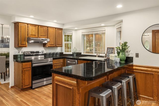 1335 232nd Place NE, Sammamish, WA 98074