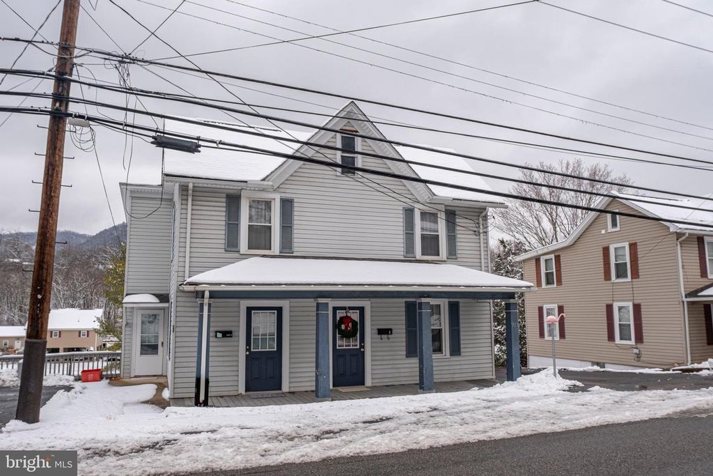 925 W WATER ST, Bellefonte, PA 16823