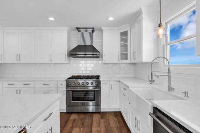 707 Prospect Avenue, Union Beach, NJ 07735